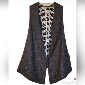 Cabi Eclipse Gray Tweed Size Med Hook Close Top Vest Pockets Office Business